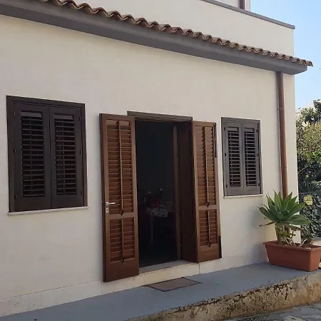 T&t Scopello Rosso Appartement